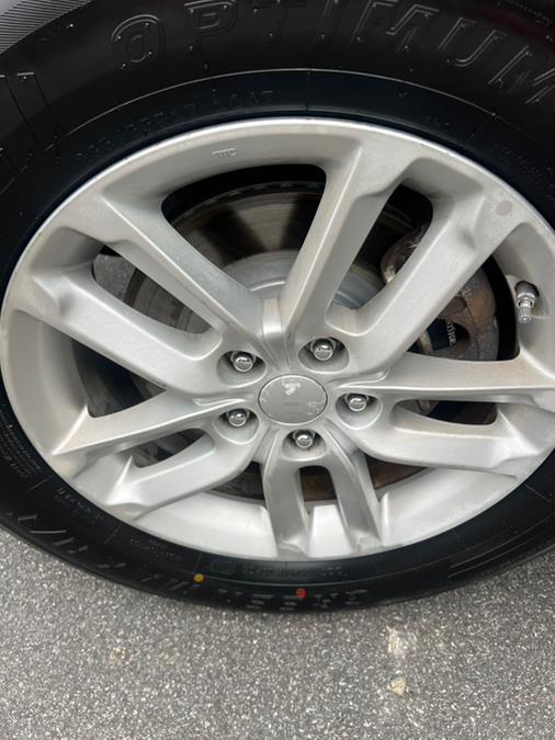 2014 Kia Sorento AWD 4dr V6 LX, available for sale in Swansea, Massachusetts | Gas On The Run. Swansea, Massachusetts 2014 Kia Sorento AWD 4dr V6 LX, available for sale in Swansea, Massachusetts | Gas On The Run. Swansea, Massachusetts