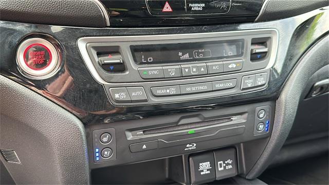 2022 Honda Pilot Elite, available for sale in Avon, Connecticut | Sullivan Automotive Group. Avon, Connecticut 2022 Honda Pilot Elite, available for sale in Avon, Connecticut | Sullivan Automotive Group. Avon, Connecticut