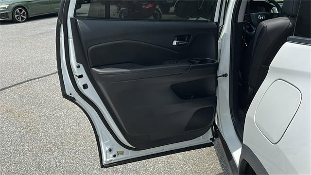 2022 Honda Pilot Elite, available for sale in Avon, Connecticut | Sullivan Automotive Group. Avon, Connecticut 2022 Honda Pilot Elite, available for sale in Avon, Connecticut | Sullivan Automotive Group. Avon, Connecticut