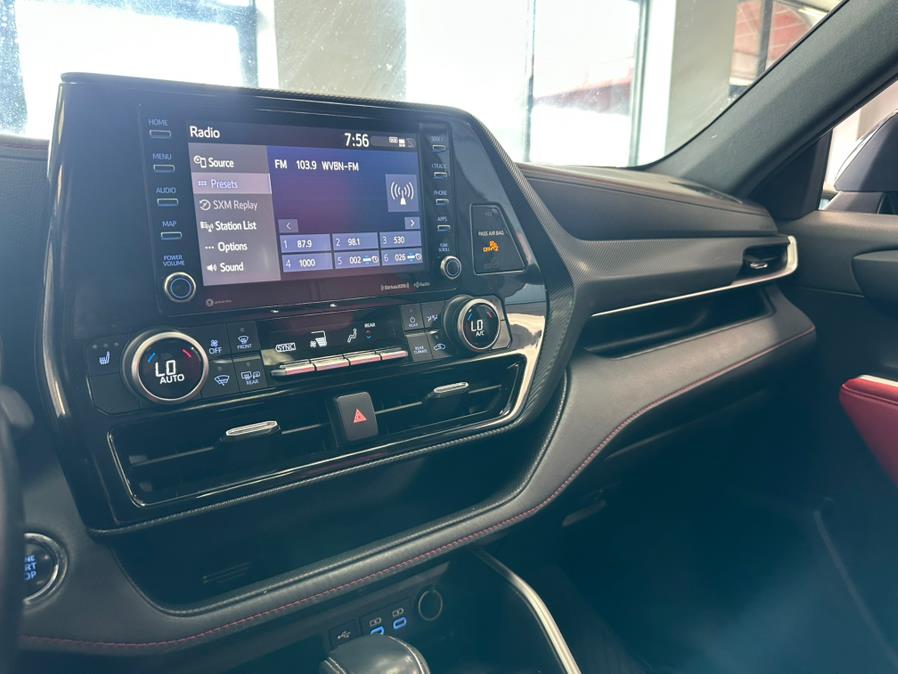 2022 Toyota Highlander XSE AWD (Natl), available for sale in Inwood, New York | 5 Towns Drive. Inwood, New York 2022 Toyota Highlander XSE AWD (Natl), available for sale in Inwood, New York | 5 Towns Drive. Inwood, New York