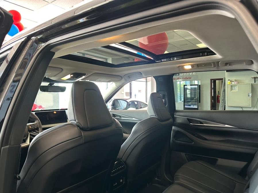2023 INFINITI QX60 LUXE AWD, available for sale in Inwood, New York | 5 Towns Drive. Inwood, New York 2023 INFINITI QX60 LUXE AWD, available for sale in Inwood, New York | 5 Towns Drive. Inwood, New York