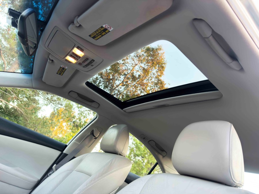 2010 Lexus ES 350 4dr Sdn, available for sale in Lake Forest, California | Pacific Green Line. Lake Forest, California 2010 Lexus ES 350 4dr Sdn, available for sale in Lake Forest, California | Pacific Green Line. Lake Forest, California