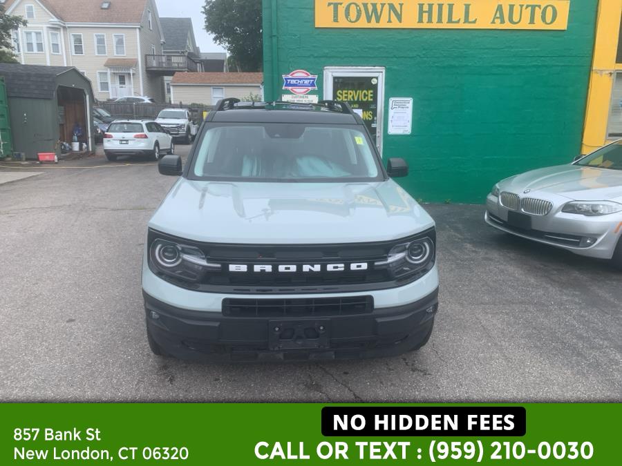 2021 Ford Bronco Sport Outer Banks 4x4, available for sale in New London, Connecticut | McAvoy Inc dba Town Hill Auto. New London, Connecticut 2021 Ford Bronco Sport Outer Banks 4x4, available for sale in New London, Connecticut | McAvoy Inc dba Town Hill Auto. New London, Connecticut