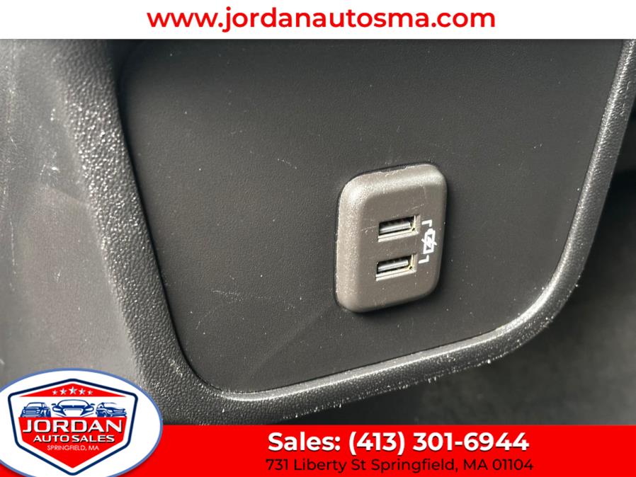 2020 Chevrolet Equinox AWD 4dr LT w/1LT, available for sale in Springfield, Massachusetts | Jordan Auto Sales. Springfield, Massachusetts 2020 Chevrolet Equinox AWD 4dr LT w/1LT, available for sale in Springfield, Massachusetts | Jordan Auto Sales. Springfield, Massachusetts