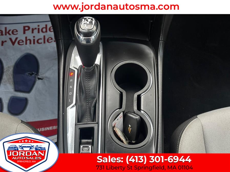 2020 Chevrolet Equinox AWD 4dr LT w/1LT, available for sale in Springfield, Massachusetts | Jordan Auto Sales. Springfield, Massachusetts 2020 Chevrolet Equinox AWD 4dr LT w/1LT, available for sale in Springfield, Massachusetts | Jordan Auto Sales. Springfield, Massachusetts
