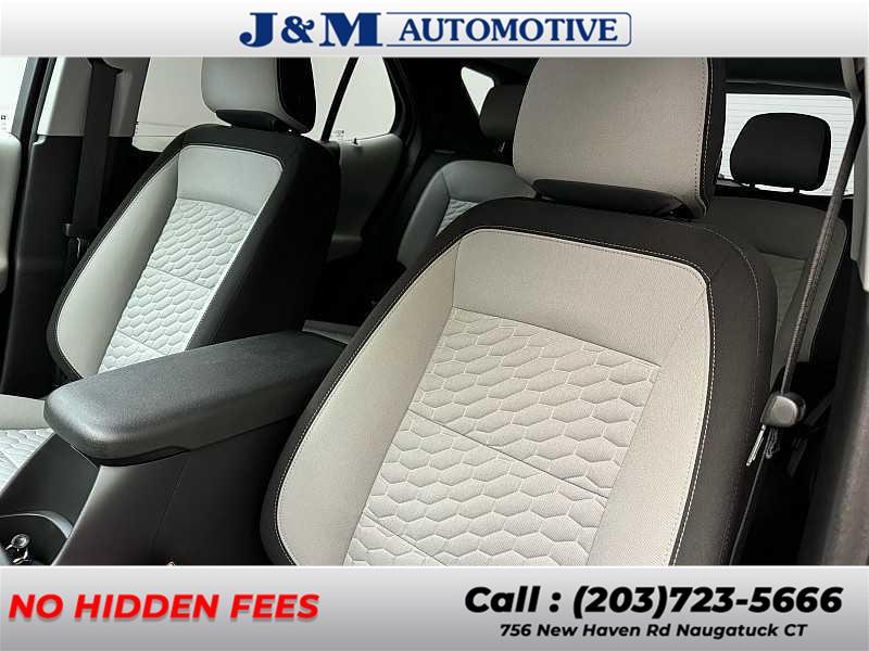 2021 Chevrolet Equinox LS, available for sale in Naugatuck, Connecticut | J&M Automotive Sls&Svc LLC. Naugatuck, Connecticut 2021 Chevrolet Equinox LS, available for sale in Naugatuck, Connecticut | J&M Automotive Sls&Svc LLC. Naugatuck, Connecticut