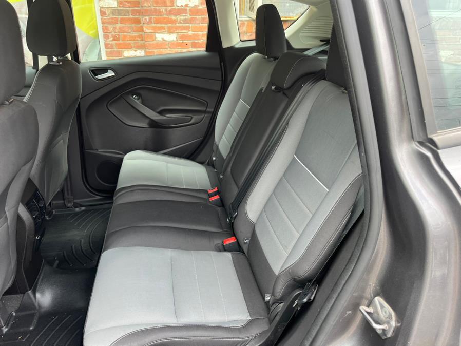 2013 Ford C-Max Hybrid 5dr HB SE, available for sale in Naugatuck, Connecticut | Riverside Motorcars, LLC. Naugatuck, Connecticut 2013 Ford C-Max Hybrid 5dr HB SE, available for sale in Naugatuck, Connecticut | Riverside Motorcars, LLC. Naugatuck, Connecticut