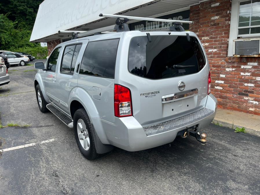 2012 Nissan Pathfinder 4WD 4dr V6 LE, available for sale in Naugatuck, Connecticut | Riverside Motorcars, LLC. Naugatuck, Connecticut 2012 Nissan Pathfinder 4WD 4dr V6 LE, available for sale in Naugatuck, Connecticut | Riverside Motorcars, LLC. Naugatuck, Connecticut