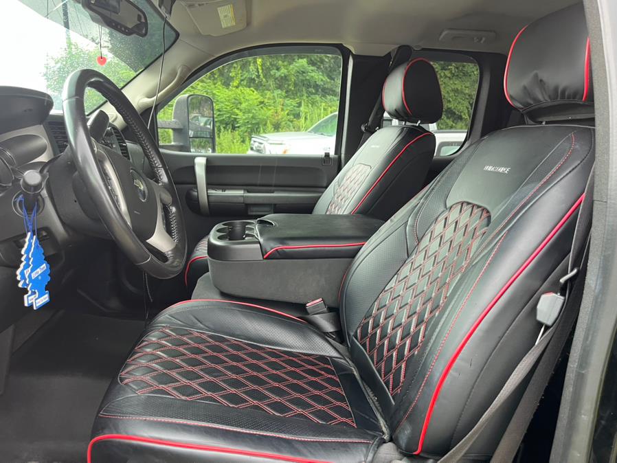 2008 Chevrolet Silverado 1500 4WD Ext Cab 157.5" LT w/1LT, available for sale in Naugatuck, Connecticut | Riverside Motorcars, LLC. Naugatuck, Connecticut 2008 Chevrolet Silverado 1500 4WD Ext Cab 157.5" LT w/1LT, available for sale in Naugatuck, Connecticut | Riverside Motorcars, LLC. Naugatuck, Connecticut