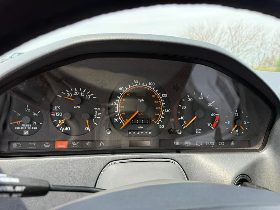 1992 Mercedes-benz 500 , available for sale in Darien, Wisconsin | Geneva Motor Cars. Darien, Wisconsin 1992 Mercedes-benz 500 , available for sale in Darien, Wisconsin | Geneva Motor Cars. Darien, Wisconsin