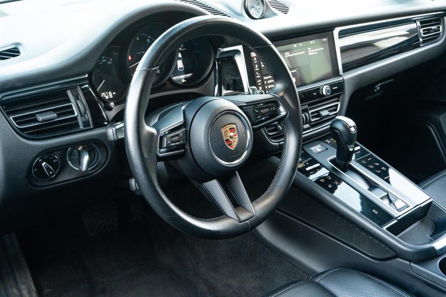 2023 Porsche Macan