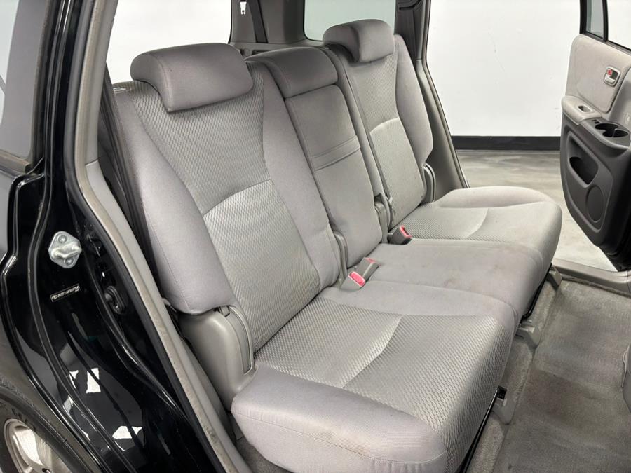2005 Toyota Highlander 4dr V6 4WD w/3rd Row (SE), available for sale in Elizabeth, New Jersey | Dream Auto Group. Elizabeth, New Jersey 2005 Toyota Highlander 4dr V6 4WD w/3rd Row (SE), available for sale in Elizabeth, New Jersey | Dream Auto Group. Elizabeth, New Jersey