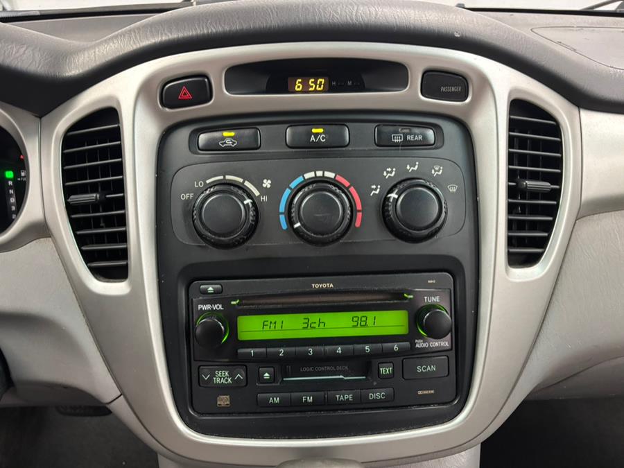 2005 Toyota Highlander 4dr V6 4WD w/3rd Row (SE), available for sale in Elizabeth, New Jersey | Dream Auto Group. Elizabeth, New Jersey 2005 Toyota Highlander 4dr V6 4WD w/3rd Row (SE), available for sale in Elizabeth, New Jersey | Dream Auto Group. Elizabeth, New Jersey