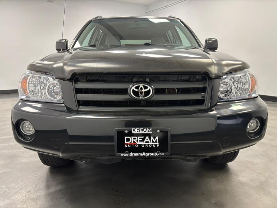 2005 Toyota Highlander 4dr V6 4WD w/3rd Row (SE), available for sale in Elizabeth, New Jersey | Dream Auto Group. Elizabeth, New Jersey 2005 Toyota Highlander 4dr V6 4WD w/3rd Row (SE), available for sale in Elizabeth, New Jersey | Dream Auto Group. Elizabeth, New Jersey