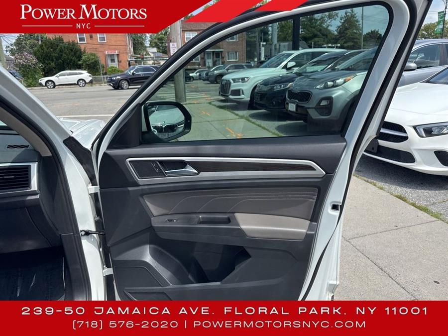 2022 Volkswagen Atlas 2.0T SE, available for sale in Floral Park, New York | Shop Auto NY. Floral Park, New York 2022 Volkswagen Atlas 2.0T SE, available for sale in Floral Park, New York | Shop Auto NY. Floral Park, New York