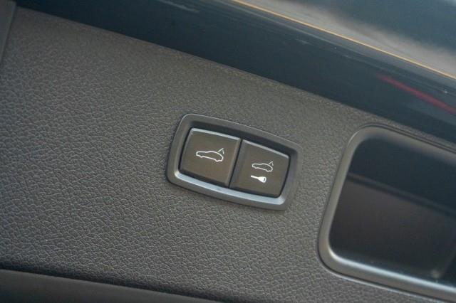 2018 Porsche Macan Sport Edition, available for sale in Yonkers, New York | Westchester Auto Group. Yonkers, New York 2018 Porsche Macan Sport Edition, available for sale in Yonkers, New York | Westchester Auto Group. Yonkers, New York