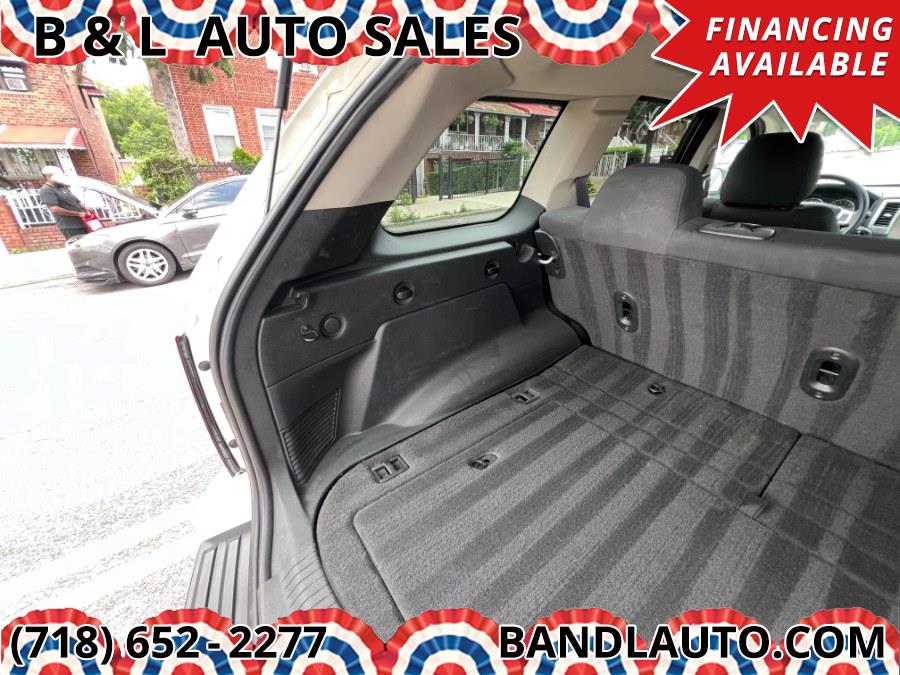 2009 Jeep Grand Cherokee 4WD 4dr Laredo, available for sale in Bronx, New York | B & L Auto Sales LLC. Bronx, New York 2009 Jeep Grand Cherokee 4WD 4dr Laredo, available for sale in Bronx, New York | B & L Auto Sales LLC. Bronx, New York