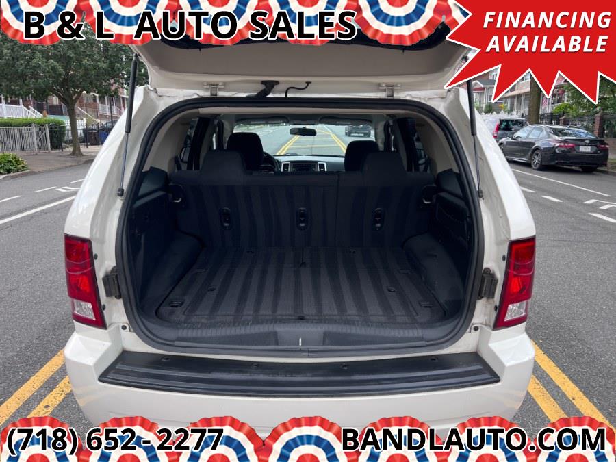 2009 Jeep Grand Cherokee 4WD 4dr Laredo, available for sale in Bronx, New York | B & L Auto Sales LLC. Bronx, New York 2009 Jeep Grand Cherokee 4WD 4dr Laredo, available for sale in Bronx, New York | B & L Auto Sales LLC. Bronx, New York