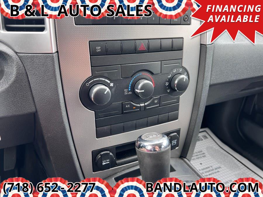 2009 Jeep Grand Cherokee 4WD 4dr Laredo, available for sale in Bronx, New York | B & L Auto Sales LLC. Bronx, New York 2009 Jeep Grand Cherokee 4WD 4dr Laredo, available for sale in Bronx, New York | B & L Auto Sales LLC. Bronx, New York