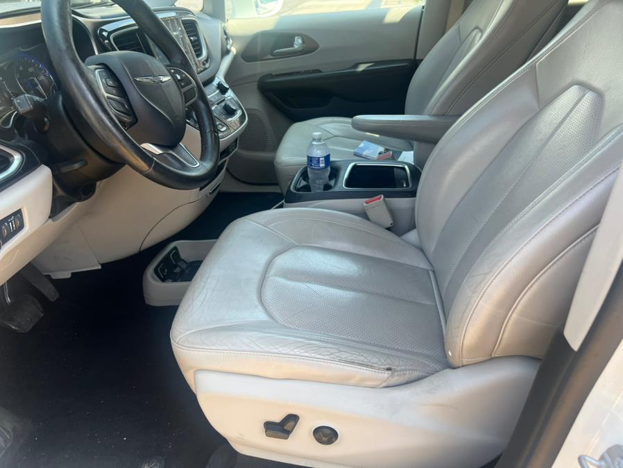 2017 Chrysler Pacifica Touring-L Plus FWD, available for sale in Brooklyn, New York | Atlantic Used Car Sales. Brooklyn, New York 2017 Chrysler Pacifica Touring-L Plus FWD, available for sale in Brooklyn, New York | Atlantic Used Car Sales. Brooklyn, New York