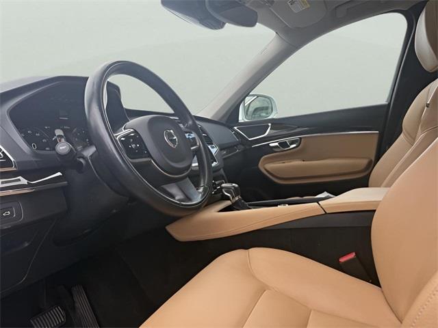2016 Volvo Xc90 T6 Momentum, available for sale in Stratford, Connecticut | Wiz Leasing Inc. Stratford, Connecticut 2016 Volvo Xc90 T6 Momentum, available for sale in Stratford, Connecticut | Wiz Leasing Inc. Stratford, Connecticut