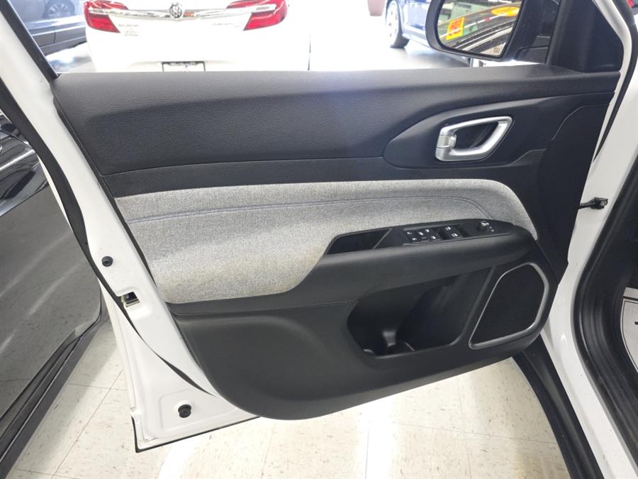 2022 Jeep Compass Latitude 4x4, available for sale in West Haven, Connecticut | Auto Fair Inc.. West Haven, Connecticut 2022 Jeep Compass Latitude 4x4, available for sale in West Haven, Connecticut | Auto Fair Inc.. West Haven, Connecticut