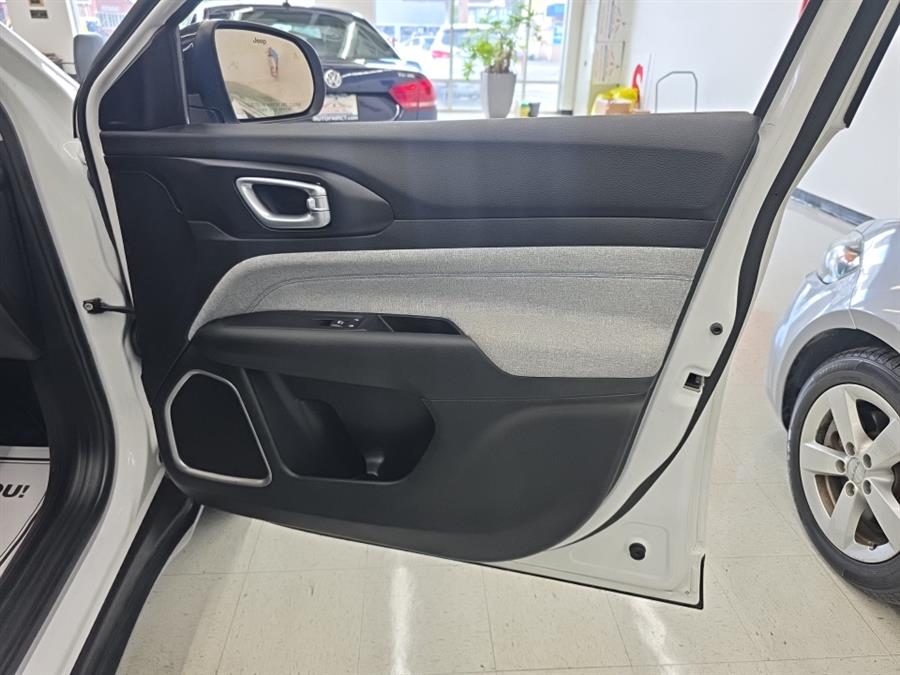 2022 Jeep Compass Latitude 4x4, available for sale in West Haven, Connecticut | Auto Fair Inc.. West Haven, Connecticut 2022 Jeep Compass Latitude 4x4, available for sale in West Haven, Connecticut | Auto Fair Inc.. West Haven, Connecticut