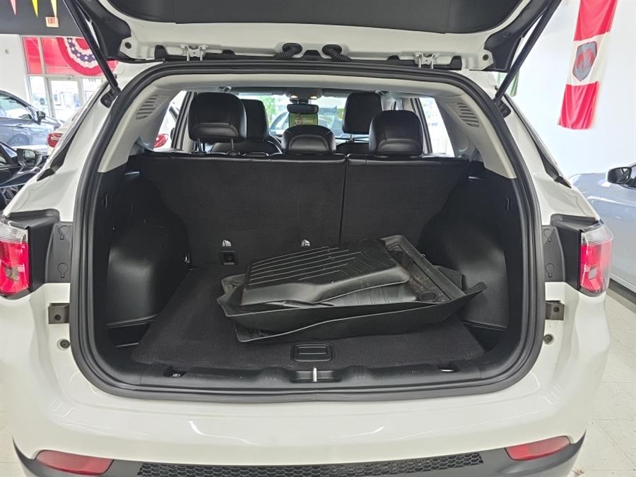 2022 Jeep Compass Latitude 4x4, available for sale in West Haven, Connecticut | Auto Fair Inc.. West Haven, Connecticut 2022 Jeep Compass Latitude 4x4, available for sale in West Haven, Connecticut | Auto Fair Inc.. West Haven, Connecticut
