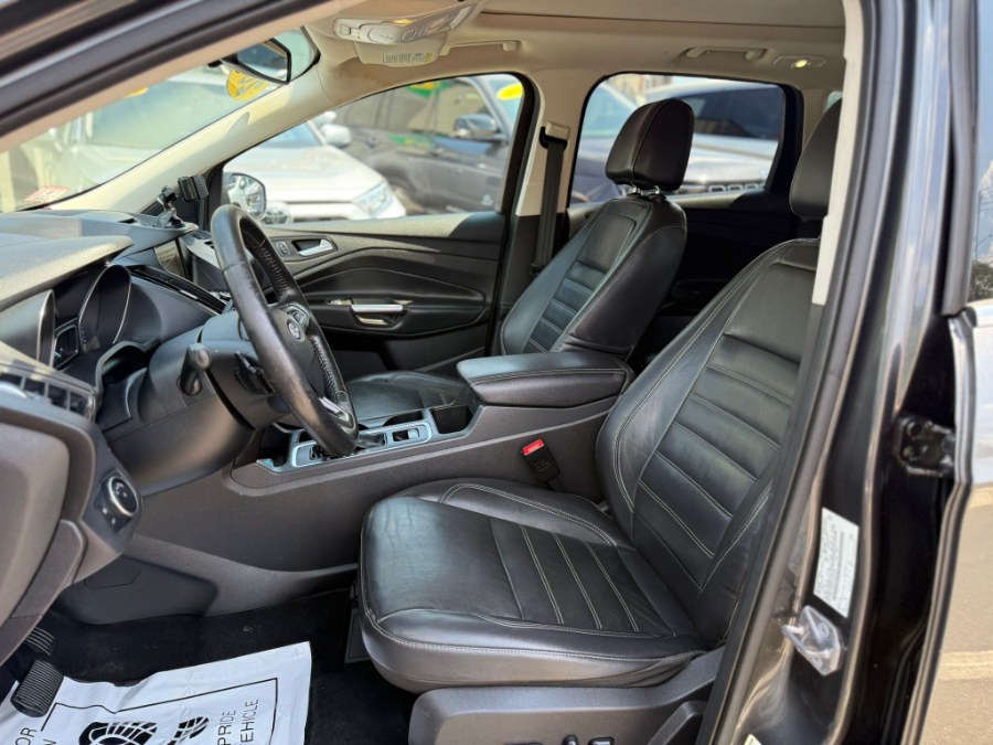 2017 Ford Escape Titanium 4WD, available for sale in Peabody, Massachusetts | New Star Motors. Peabody, Massachusetts 2017 Ford Escape Titanium 4WD, available for sale in Peabody, Massachusetts | New Star Motors. Peabody, Massachusetts