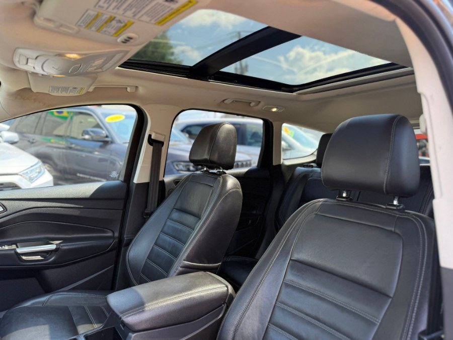 2017 Ford Escape Titanium 4WD, available for sale in Peabody, Massachusetts | New Star Motors. Peabody, Massachusetts 2017 Ford Escape Titanium 4WD, available for sale in Peabody, Massachusetts | New Star Motors. Peabody, Massachusetts