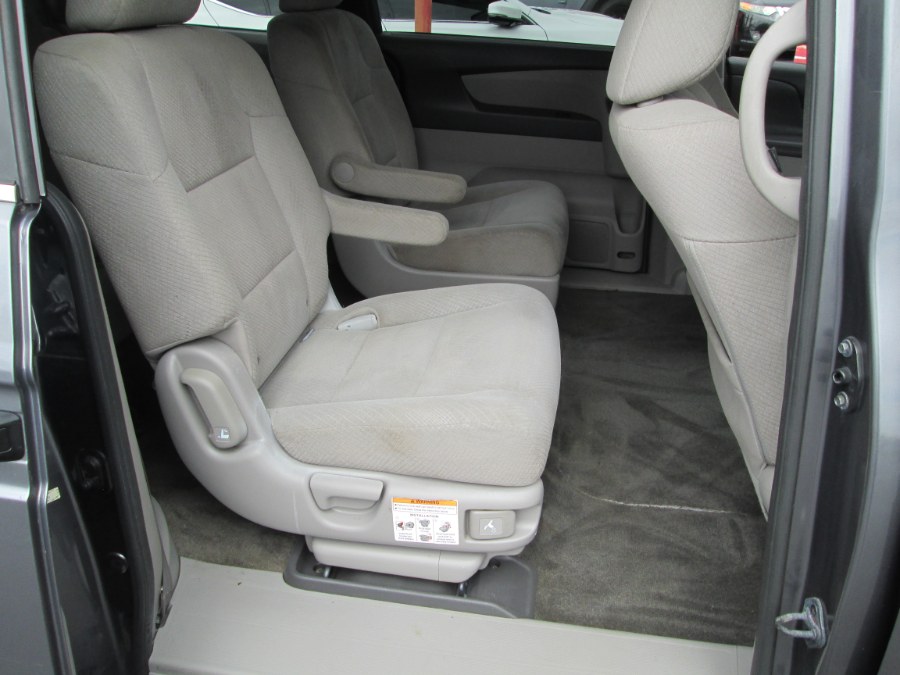 2014 Honda Odyssey 5dr LX, available for sale in Levittown, Pennsylvania | Levittown Auto. Levittown, Pennsylvania 2014 Honda Odyssey 5dr LX, available for sale in Levittown, Pennsylvania | Levittown Auto. Levittown, Pennsylvania