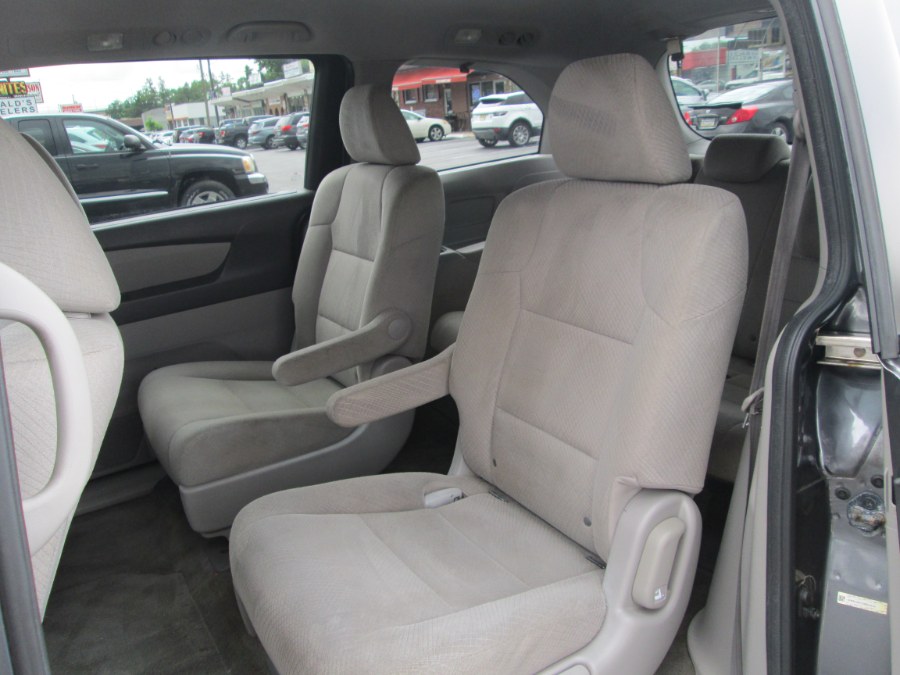 2014 Honda Odyssey 5dr LX, available for sale in Levittown, Pennsylvania | Levittown Auto. Levittown, Pennsylvania 2014 Honda Odyssey 5dr LX, available for sale in Levittown, Pennsylvania | Levittown Auto. Levittown, Pennsylvania