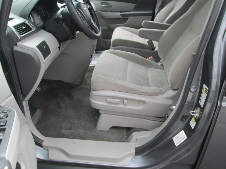 2014 Honda Odyssey 5dr LX, available for sale in Levittown, Pennsylvania | Levittown Auto. Levittown, Pennsylvania 2014 Honda Odyssey 5dr LX, available for sale in Levittown, Pennsylvania | Levittown Auto. Levittown, Pennsylvania