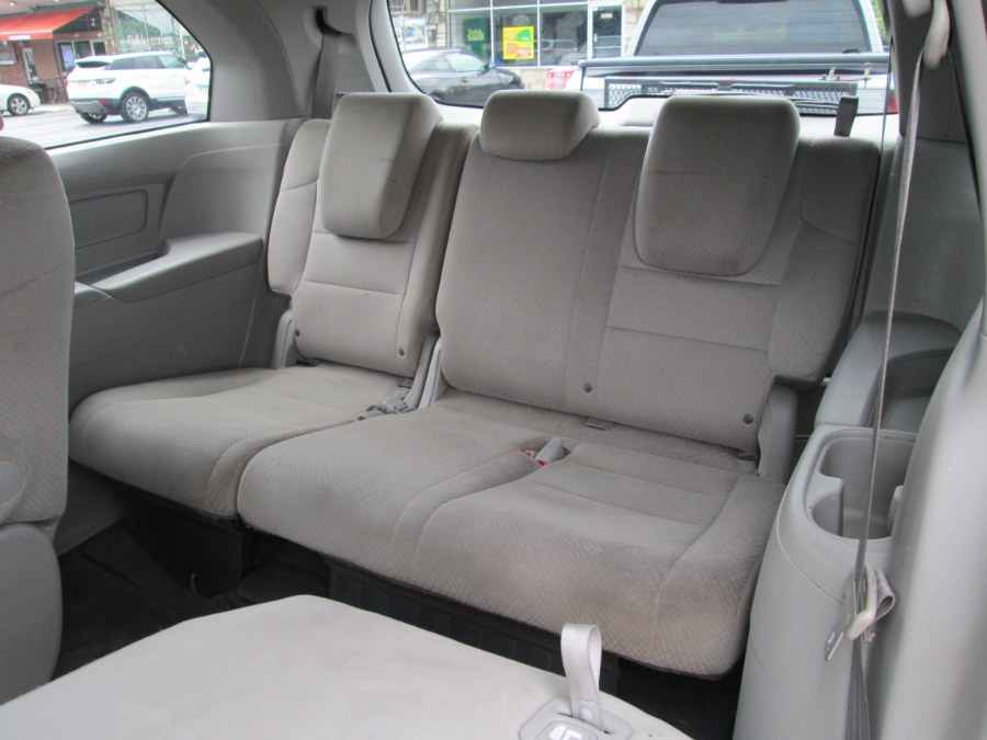 2014 Honda Odyssey 5dr LX, available for sale in Levittown, Pennsylvania | Levittown Auto. Levittown, Pennsylvania 2014 Honda Odyssey 5dr LX, available for sale in Levittown, Pennsylvania | Levittown Auto. Levittown, Pennsylvania