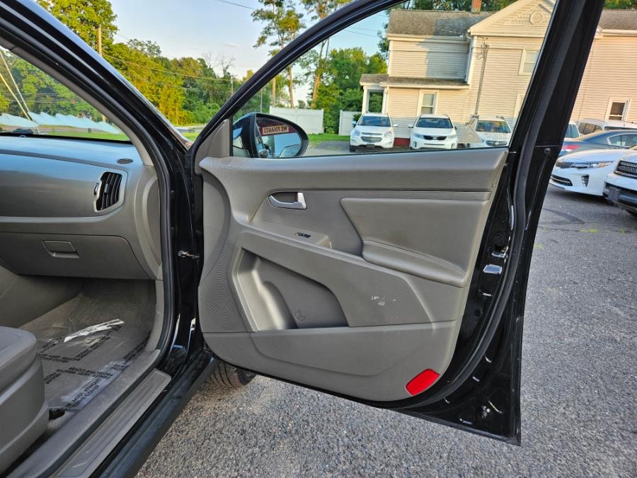 2011 Kia Sportage 2WD 4dr LX, available for sale in East Windsor, Connecticut | Toro Auto. East Windsor, Connecticut 2011 Kia Sportage 2WD 4dr LX, available for sale in East Windsor, Connecticut | Toro Auto. East Windsor, Connecticut