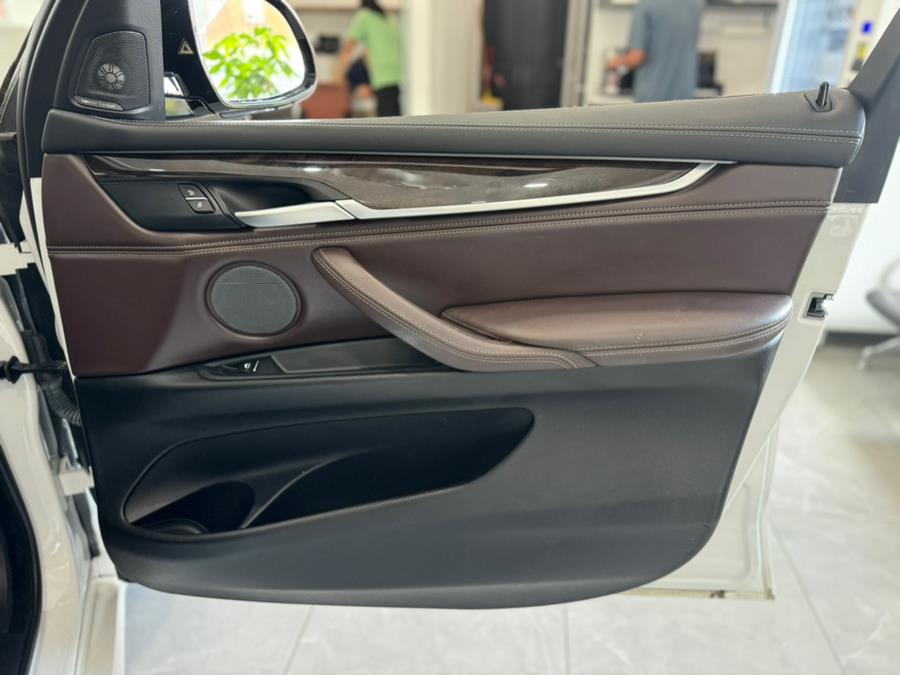 2016 BMW X5 AWD 4dr xDrive50i, available for sale in Franklin Square, New York | Luxury Motor Club. Franklin Square, New York 2016 BMW X5 AWD 4dr xDrive50i, available for sale in Franklin Square, New York | Luxury Motor Club. Franklin Square, New York