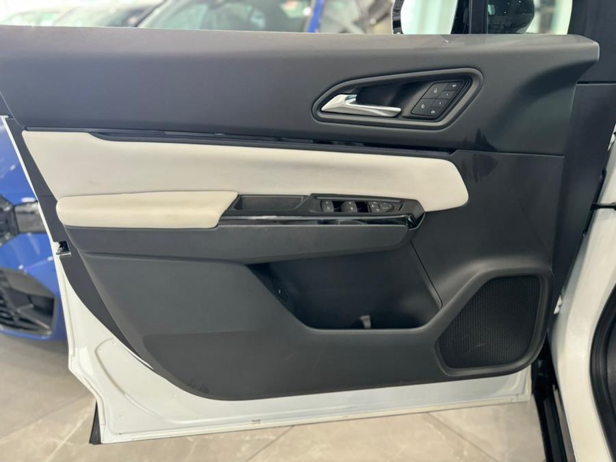 2024 Honda Prologue Elite AWD, available for sale in Franklin Square, New York | Luxury Motor Club. Franklin Square, New York 2024 Honda Prologue Elite AWD, available for sale in Franklin Square, New York | Luxury Motor Club. Franklin Square, New York