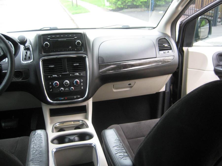 2013 Dodge Grand Caravan SXT 4dr Mini Van, available for sale in Massapequa, New York | Rite Choice Auto Inc.. Massapequa, New York 2013 Dodge Grand Caravan SXT 4dr Mini Van, available for sale in Massapequa, New York | Rite Choice Auto Inc.. Massapequa, New York
