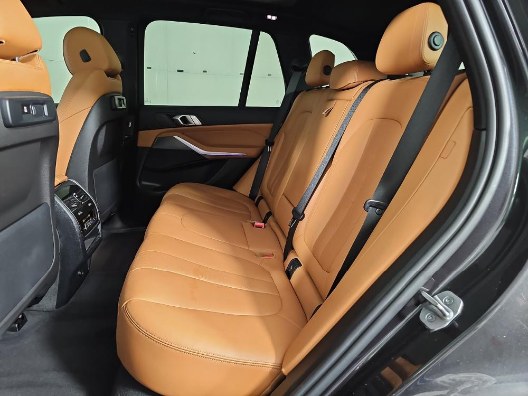2022 BMW X5 sDrive40i Sports Activity Vehicle, available for sale in Franklin Square, New York | Luxury Motor Club. Franklin Square, New York 2022 BMW X5 sDrive40i Sports Activity Vehicle, available for sale in Franklin Square, New York | Luxury Motor Club. Franklin Square, New York