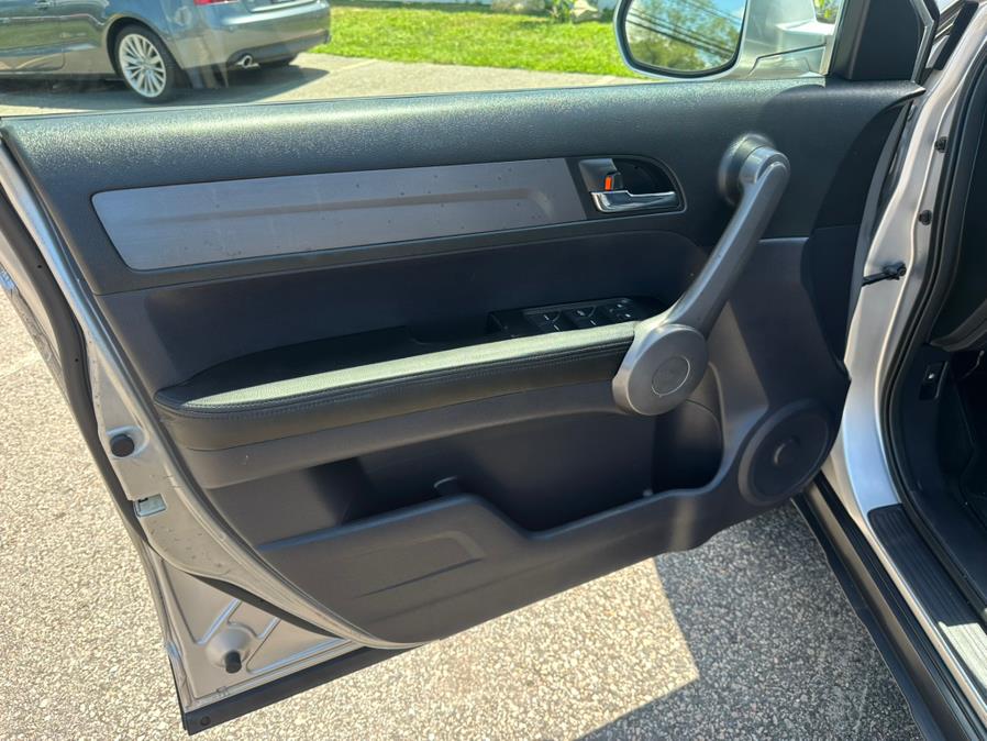 2009 Honda CR-V 4WD 5dr EX-L, available for sale in South Windsor, Connecticut | Mike And Tony Auto Sales, Inc. South Windsor, Connecticut 2009 Honda CR-V 4WD 5dr EX-L, available for sale in South Windsor, Connecticut | Mike And Tony Auto Sales, Inc. South Windsor, Connecticut