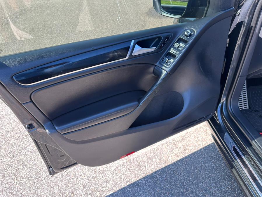 2014 Volkswagen Golf GTI Wolfsburg Edition photo 9