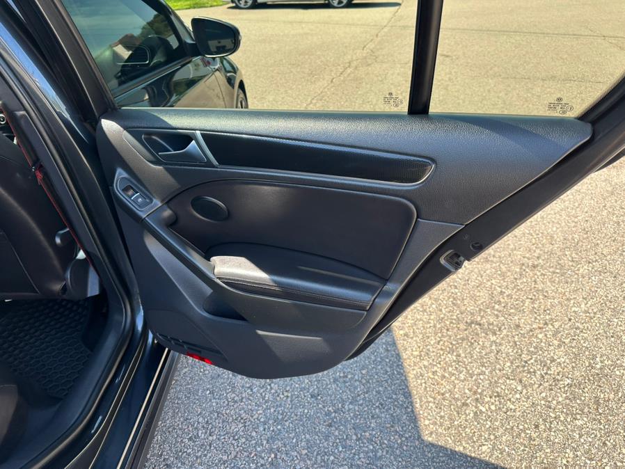 2014 Volkswagen Golf GTI Wolfsburg Edition photo 17