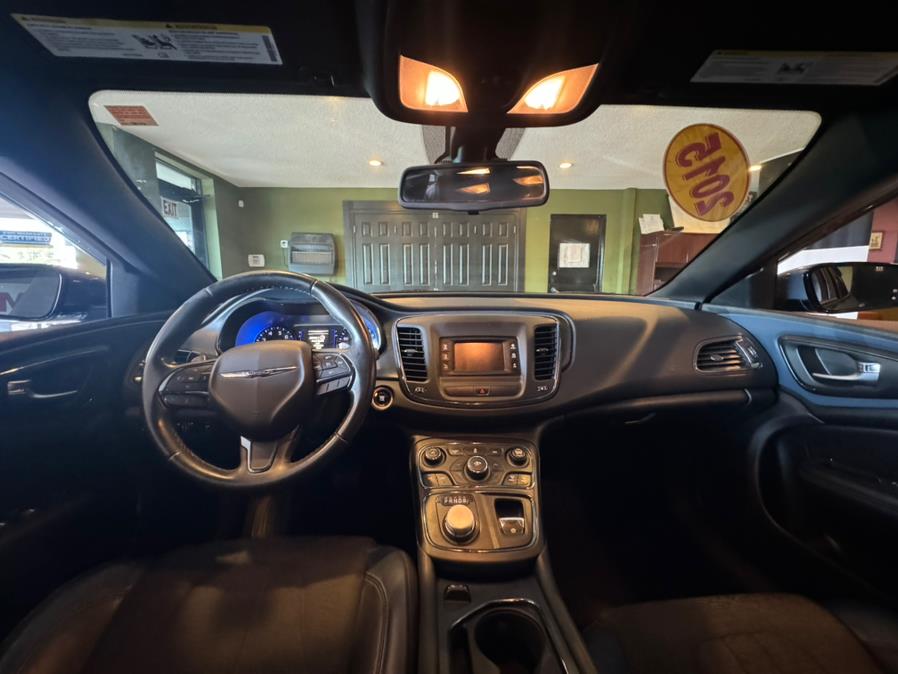 2015 Chrysler 200 4dr Sdn S AWD, available for sale in West Hartford, Connecticut | AutoMax. West Hartford, Connecticut 2015 Chrysler 200 4dr Sdn S AWD, available for sale in West Hartford, Connecticut | AutoMax. West Hartford, Connecticut