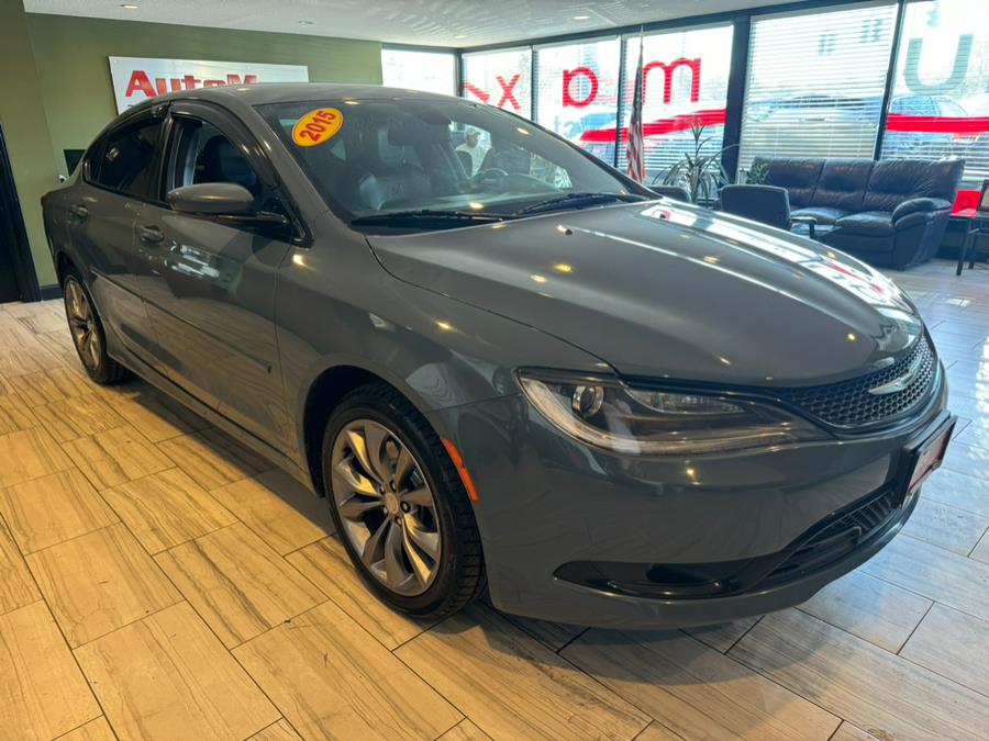 2015 Chrysler 200 4dr Sdn S AWD, available for sale in West Hartford, Connecticut | AutoMax. West Hartford, Connecticut 2015 Chrysler 200 4dr Sdn S AWD, available for sale in West Hartford, Connecticut | AutoMax. West Hartford, Connecticut