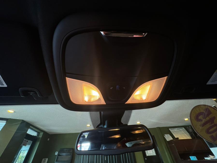 2015 Chrysler 200 4dr Sdn S AWD, available for sale in West Hartford, Connecticut | AutoMax. West Hartford, Connecticut 2015 Chrysler 200 4dr Sdn S AWD, available for sale in West Hartford, Connecticut | AutoMax. West Hartford, Connecticut