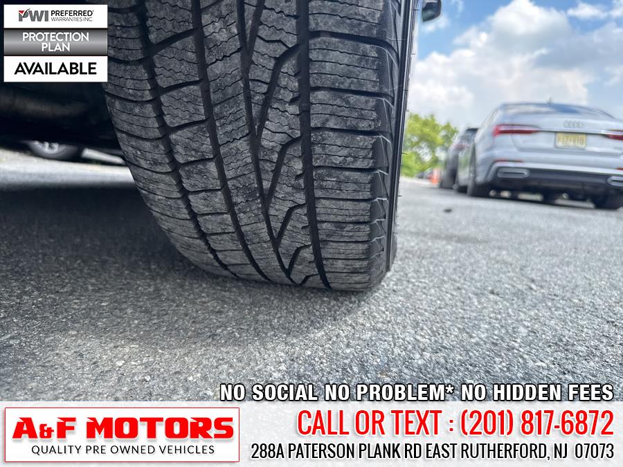 2012 Chrysler 300 4dr Sdn V6 Limited AWD, available for sale in East Rutherford, New Jersey | A&F Motors LLC. East Rutherford, New Jersey 2012 Chrysler 300 4dr Sdn V6 Limited AWD, available for sale in East Rutherford, New Jersey | A&F Motors LLC. East Rutherford, New Jersey