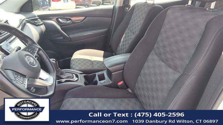 2020 Nissan Rogue Sport AWD SV, available for sale in Wilton, Connecticut | Performance Motor Cars Of Connecticut LLC. Wilton, Connecticut 2020 Nissan Rogue Sport AWD SV, available for sale in Wilton, Connecticut | Performance Motor Cars Of Connecticut LLC. Wilton, Connecticut