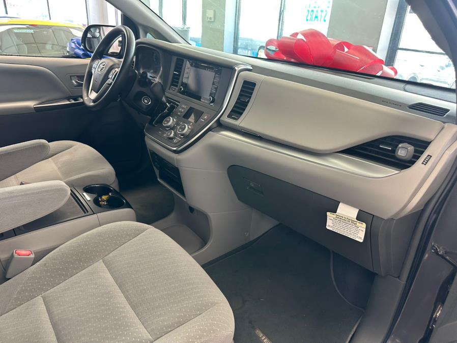 2019 Toyota Sienna LE FWD 8-Passenger (Natl), available for sale in Inwood, New York | 5 Towns Drive. Inwood, New York 2019 Toyota Sienna LE FWD 8-Passenger (Natl), available for sale in Inwood, New York | 5 Towns Drive. Inwood, New York