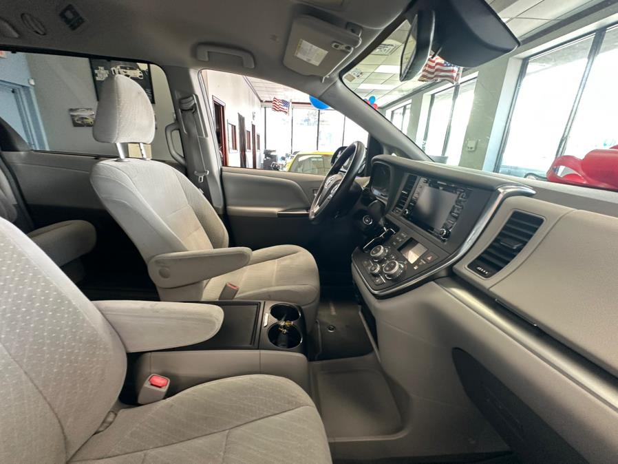 2019 Toyota Sienna LE FWD 8-Passenger (Natl), available for sale in Inwood, New York | 5 Towns Drive. Inwood, New York 2019 Toyota Sienna LE FWD 8-Passenger (Natl), available for sale in Inwood, New York | 5 Towns Drive. Inwood, New York