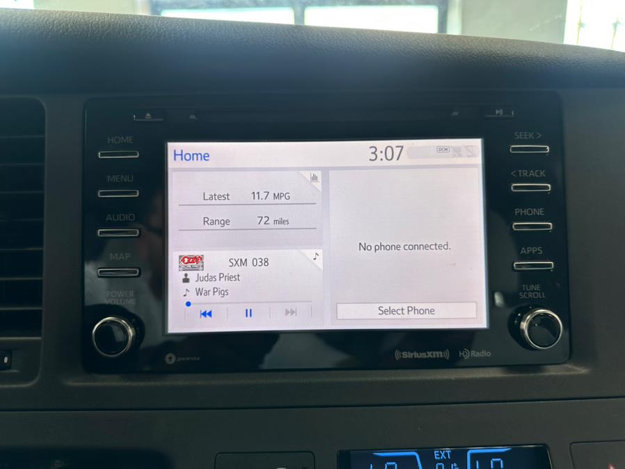 2019 Toyota Sienna LE FWD 8-Passenger (Natl), available for sale in Inwood, New York | 5 Towns Drive. Inwood, New York 2019 Toyota Sienna LE FWD 8-Passenger (Natl), available for sale in Inwood, New York | 5 Towns Drive. Inwood, New York